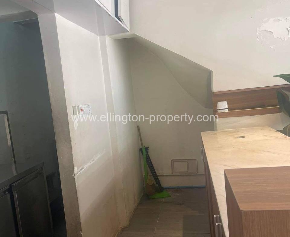 Shop For Rent In Doun Penh - Ellington Property