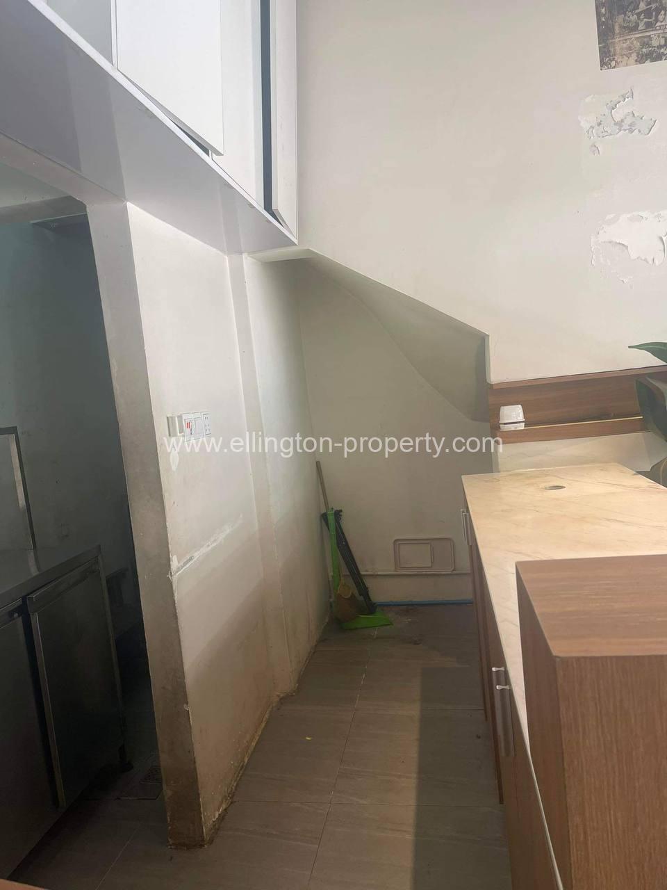 Shop For Rent In Doun Penh - Ellington Property