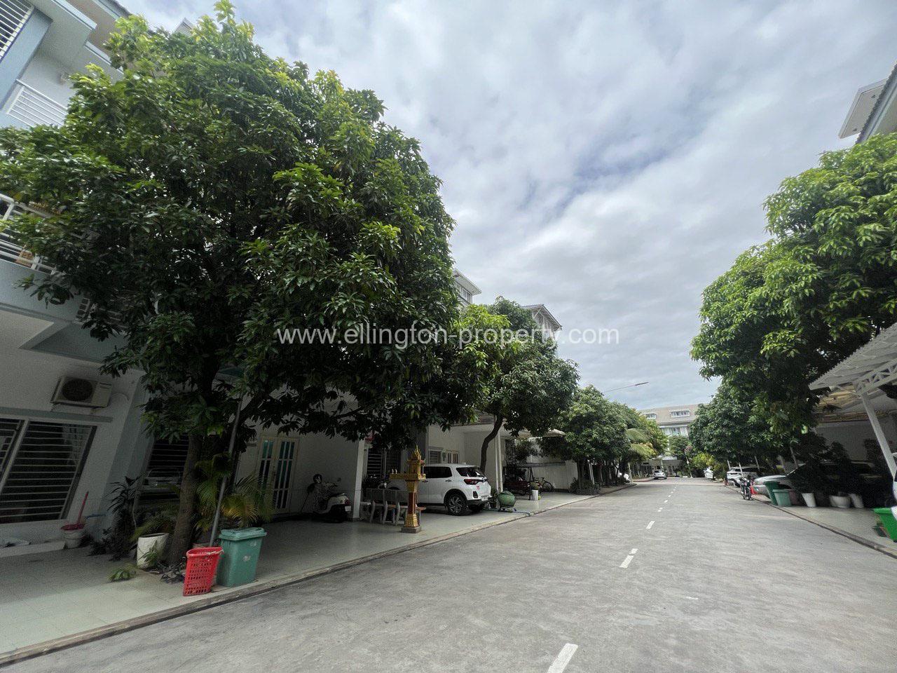 Villa For Rent In Sen Sok Area - Ellington Property