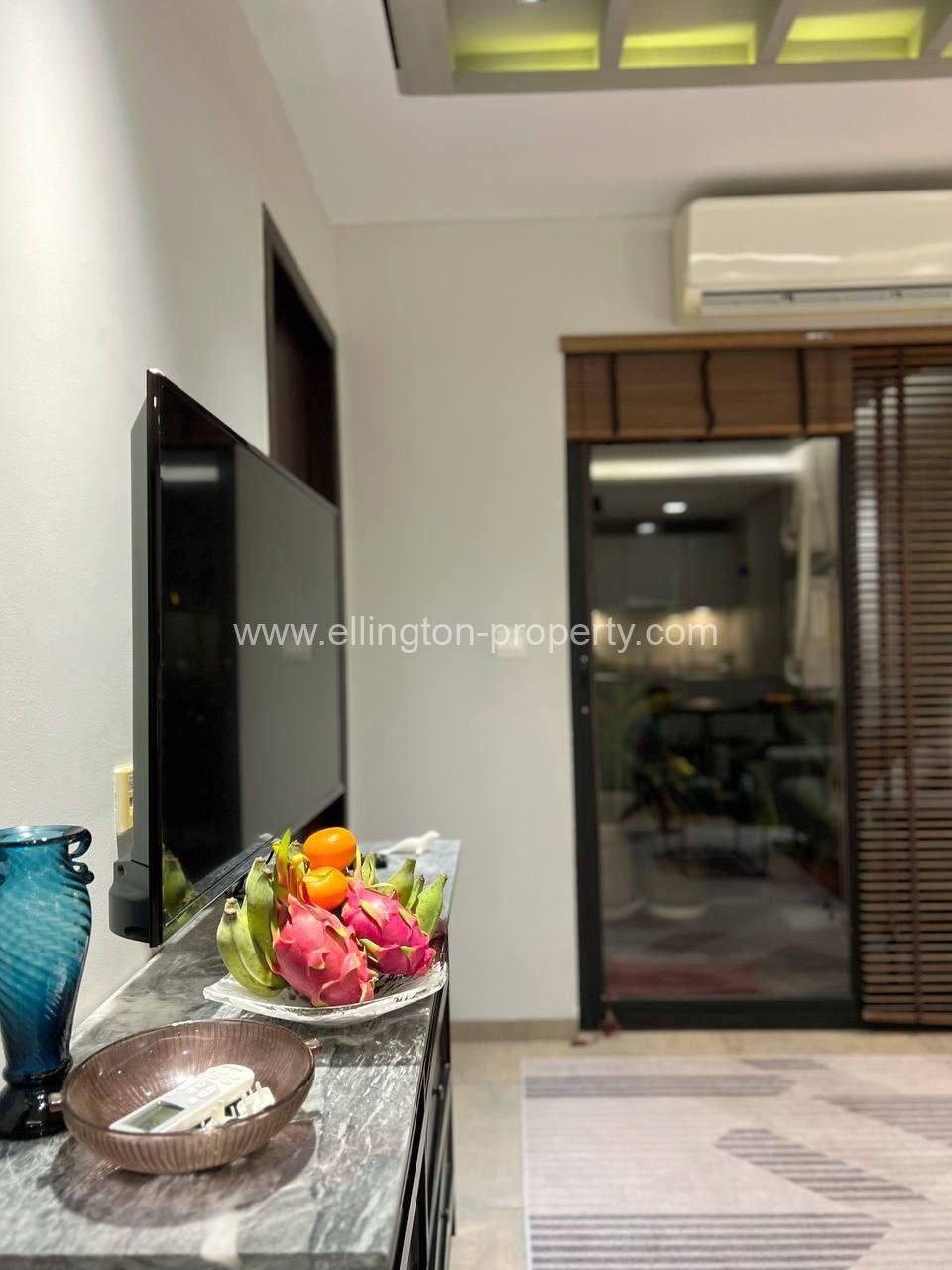 Condo For Rent Close By To Aon 3 Shopping Mall 271 - Ellington Property