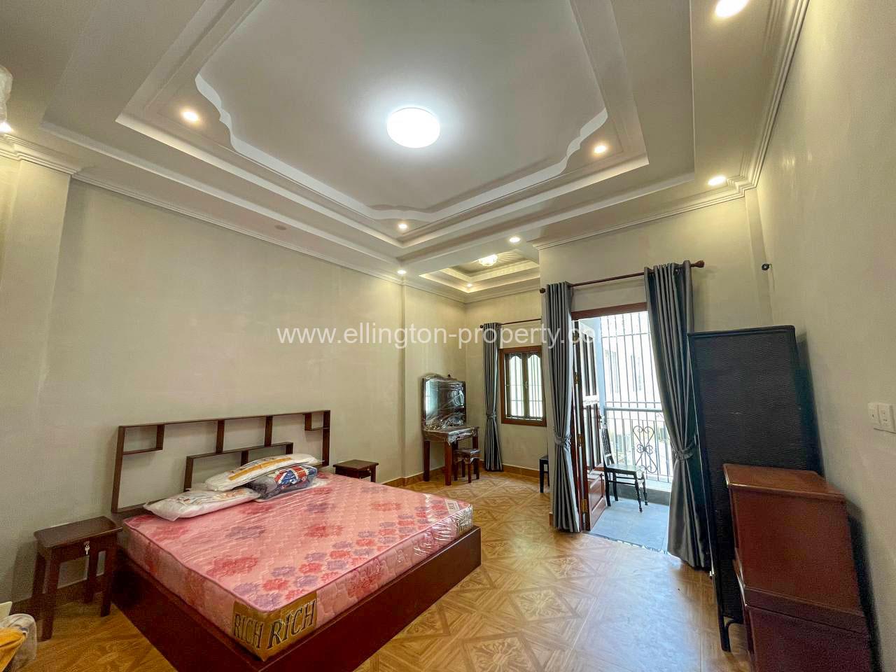 2 BEDROOMS FOR RENT IN BKK Ellington Property