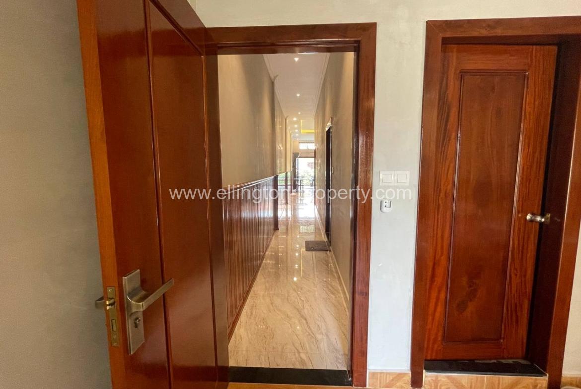 2 Bedrooms For Rent In Bkk - Ellington Property