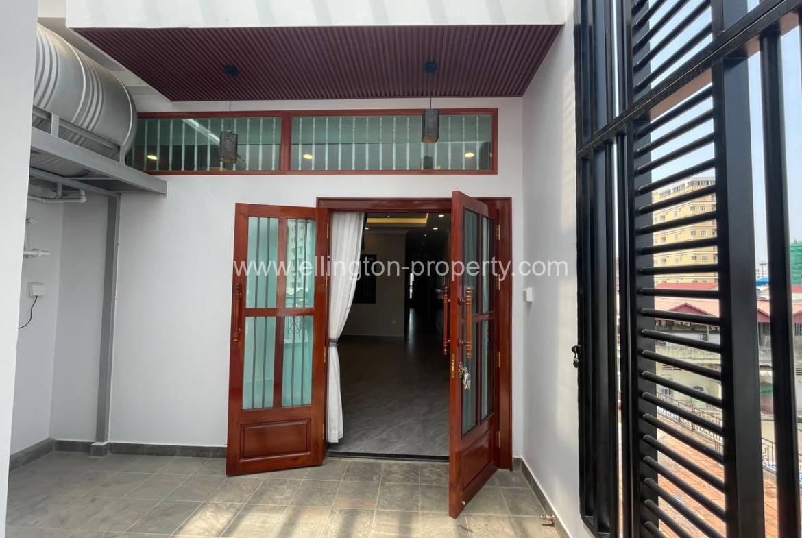 2 Bedrooms For Rent In Bkk - Ellington Property