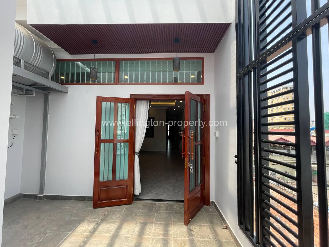 2 Bedrooms For Rent In Bkk - Ellington Property