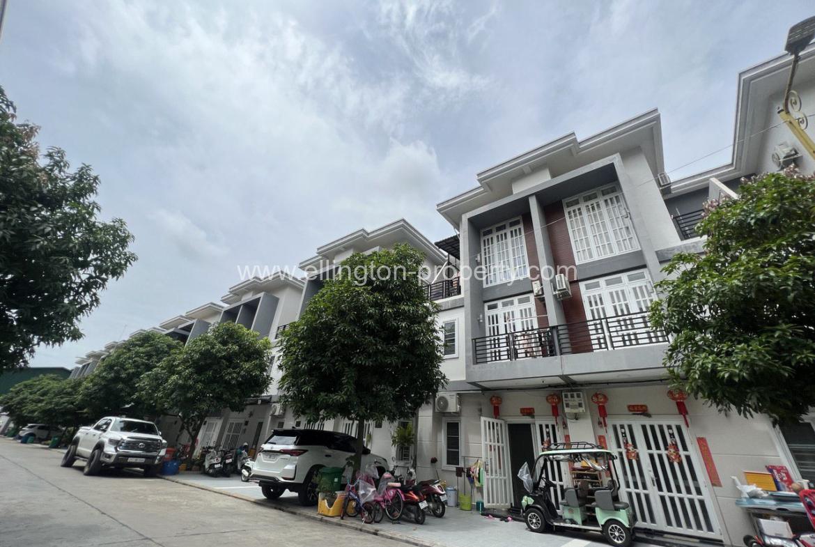 Villa For Rent In Sen Sok - Ellington Property