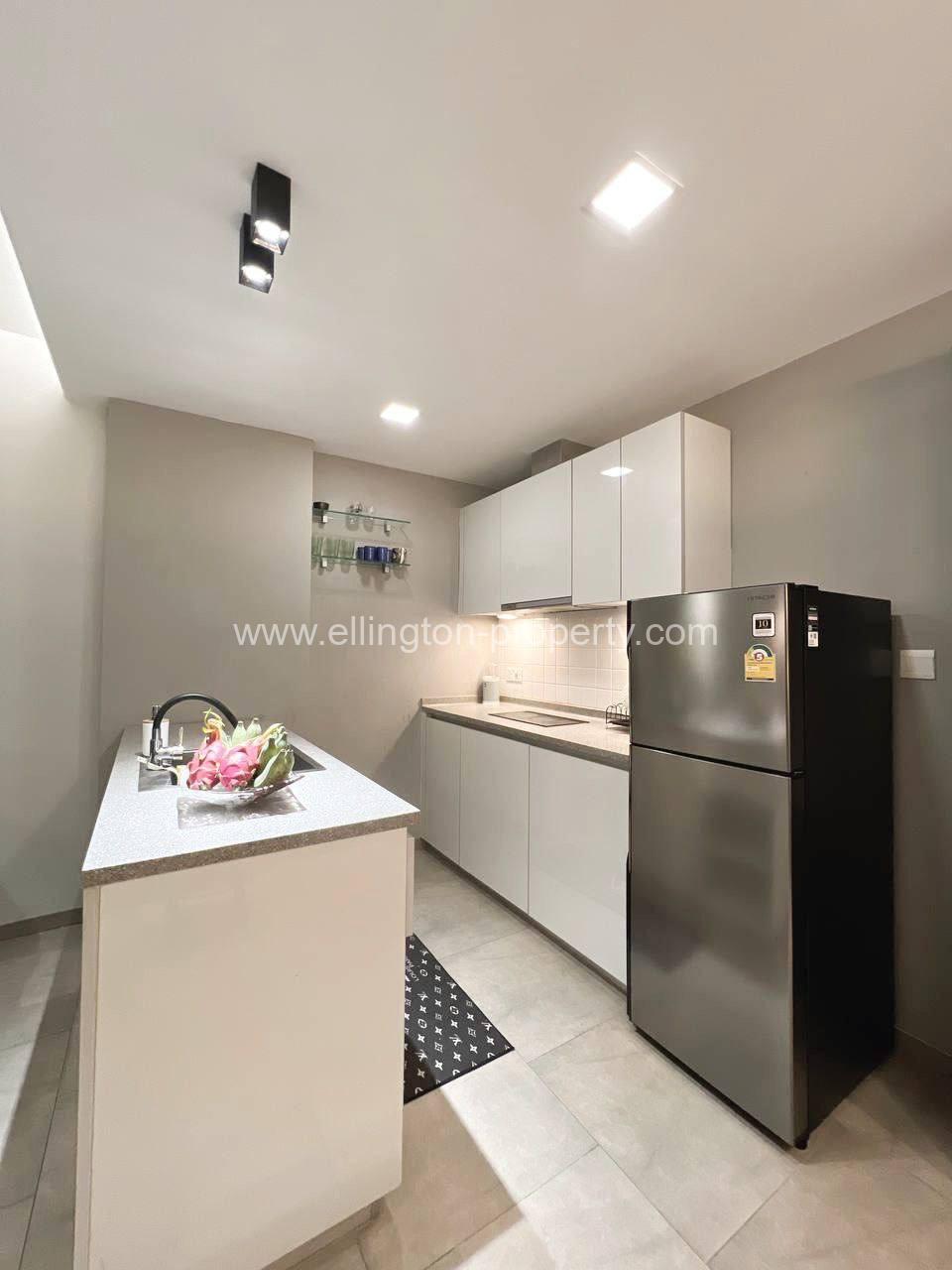 Condo For Rent Close By To Aon 3 Shopping Mall 271 - Ellington Property