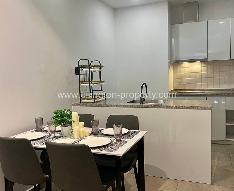 Condo For Rent Close By To Aon 3 Shopping Mall - Ellington Property