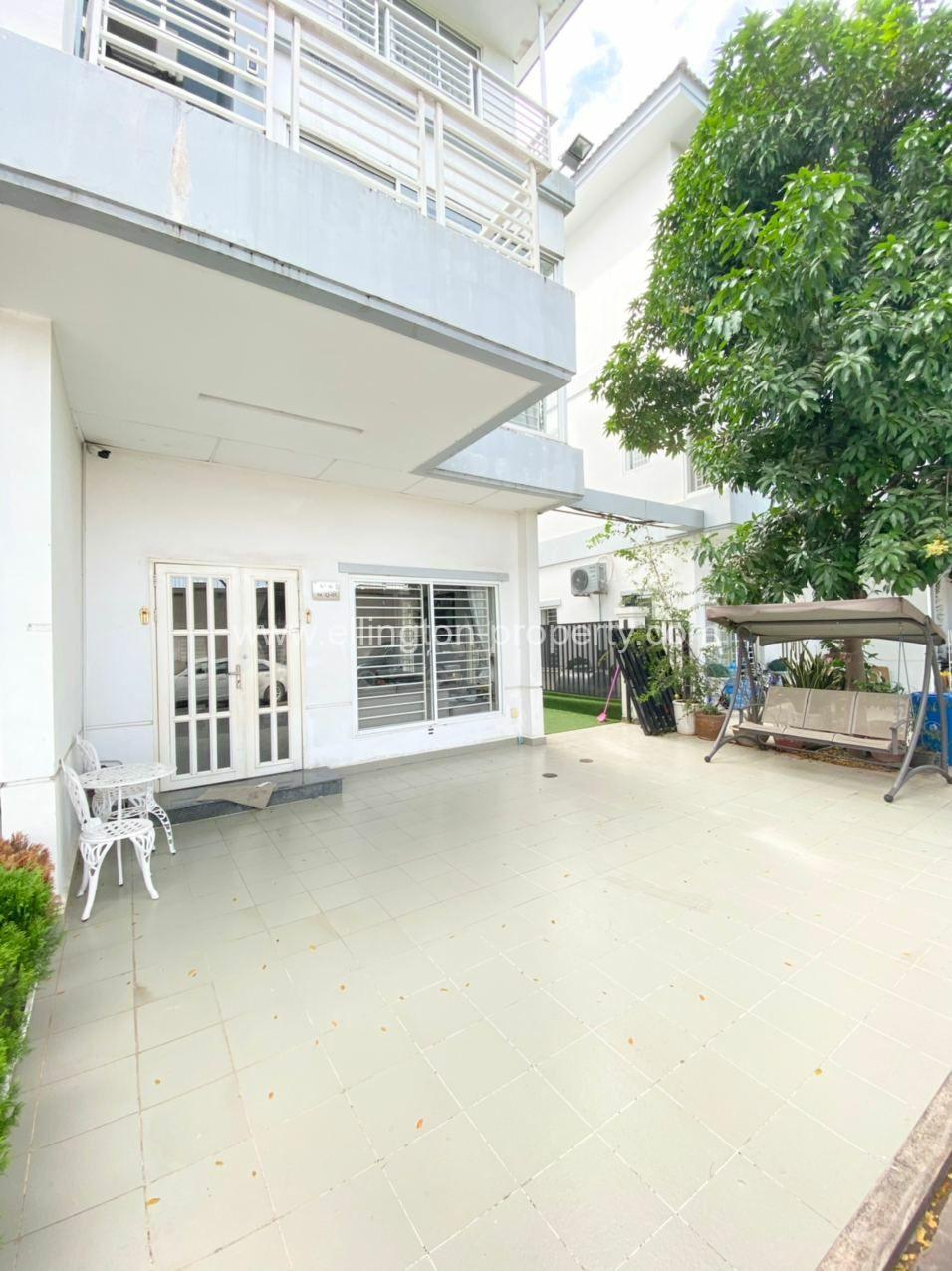 Villa For Sale In Sen Sok - Ellington Property