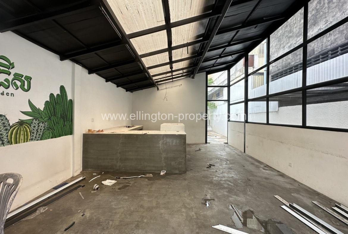 Land For Rent In Bkk3 - Ellington Property