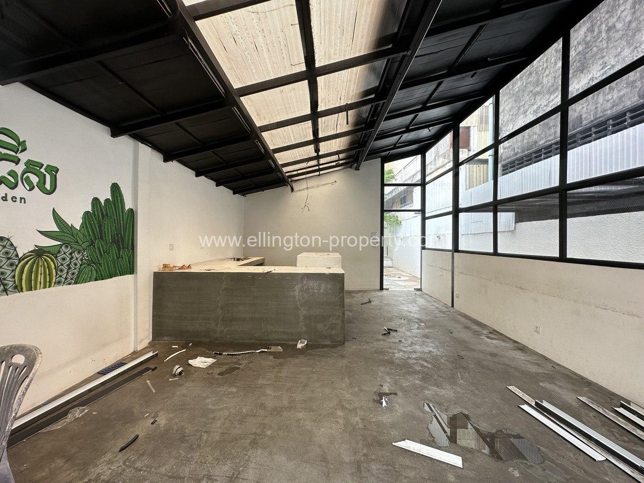 Land For Rent In Bkk3 - Ellington Property