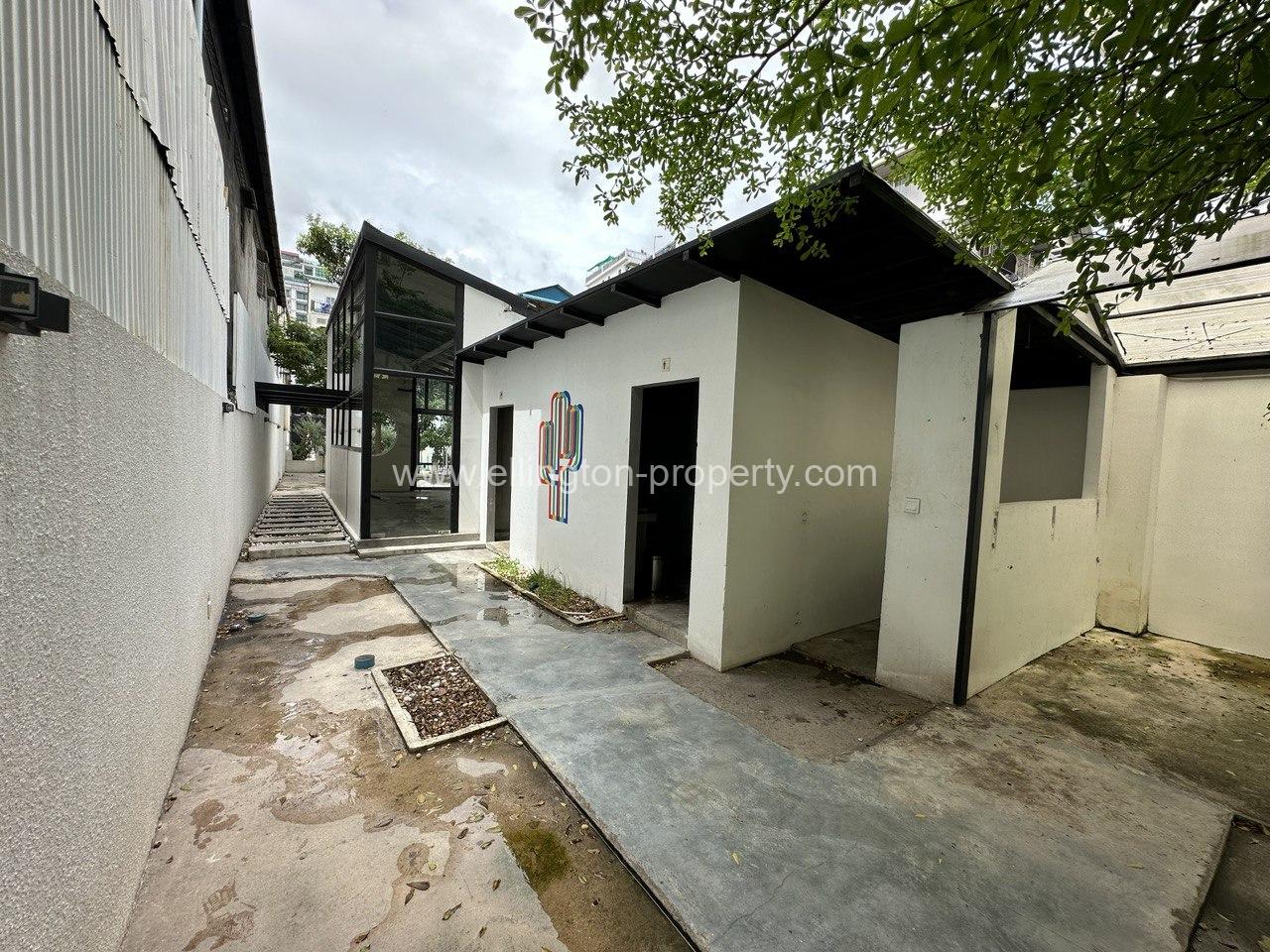 Land For Rent In Bkk3 - Ellington Property