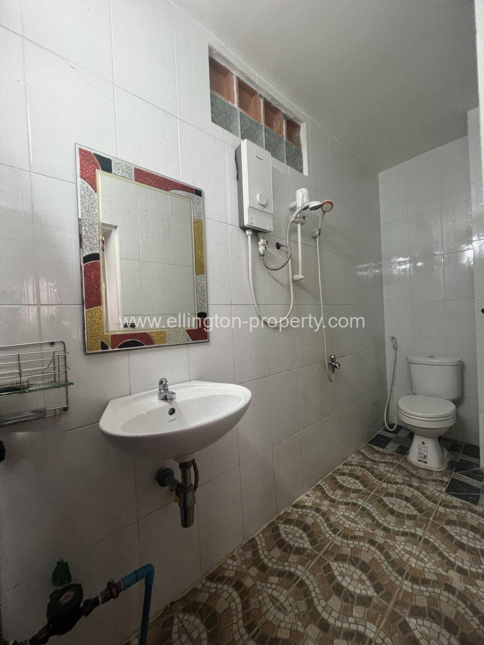 Room For Rent In Daun Penh - Ellington Property