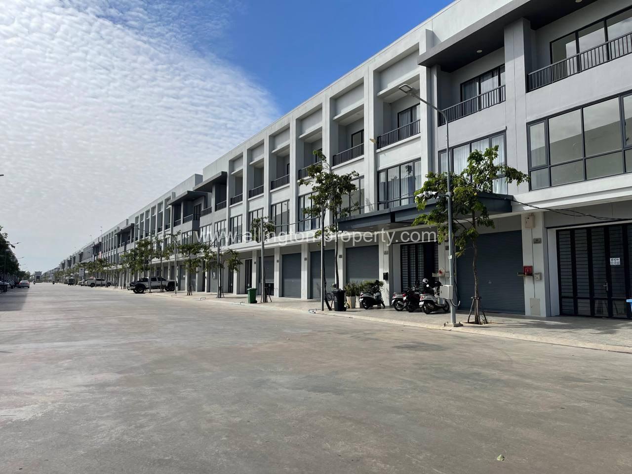 Shophouse For Rent In Borey Chip Mong Chamkar Doung - Ellington Property