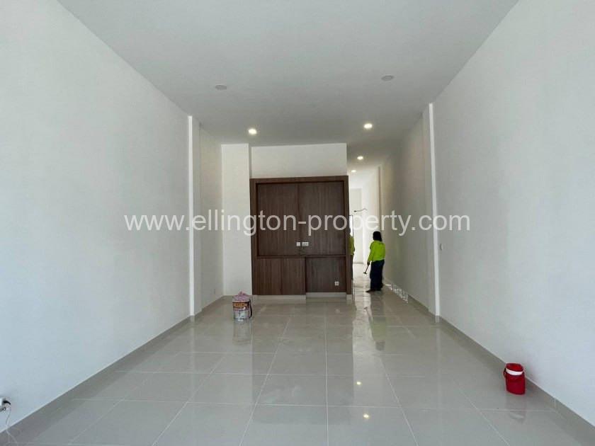 Shophouse For Rent In Borey Chip Mong Chamkar Doung - Ellington Property