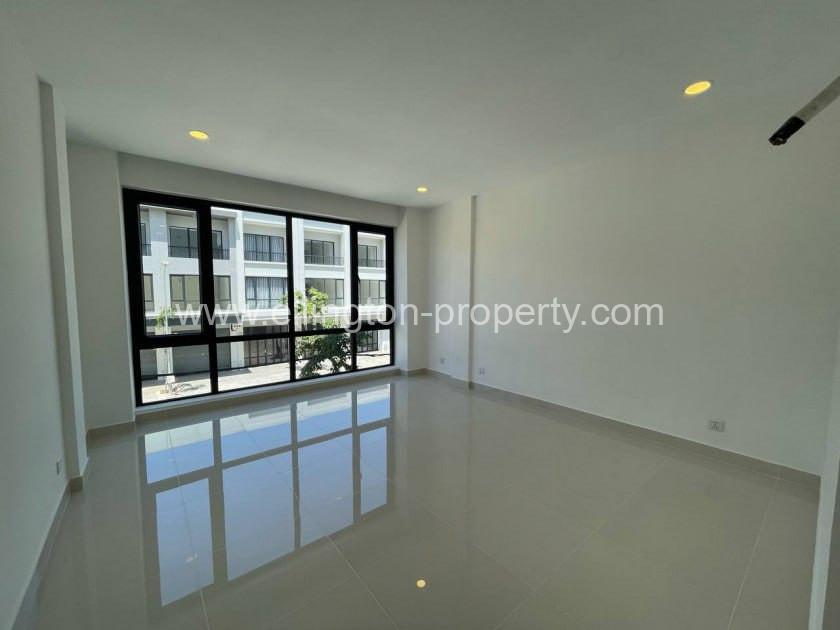 Shophouse For Rent In Borey Chip Mong Chamkar Doung - Ellington Property