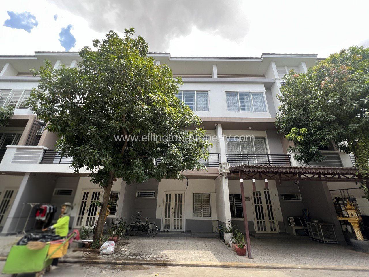 Villa For Sale In Borey Peng Huoth Boeung Snor - Ellington Property