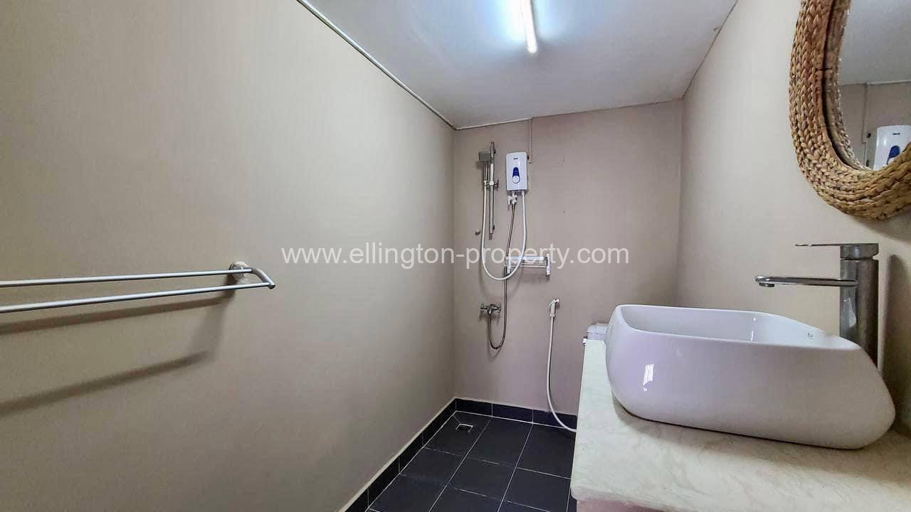 1 Bedroom Renovated Apartment For Rent In Bkk3 Area - Ellington Property