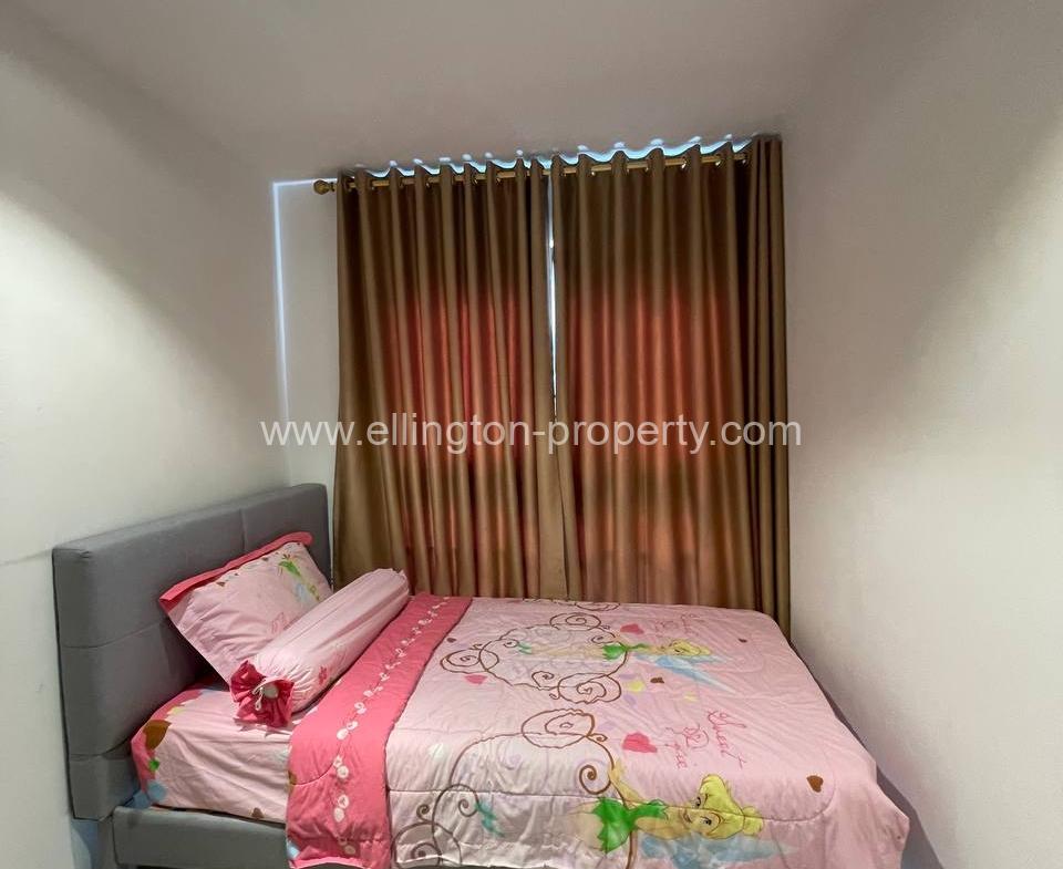 Condo For Rent Close By To Aon 3 Shopping Mall - Ellington Property