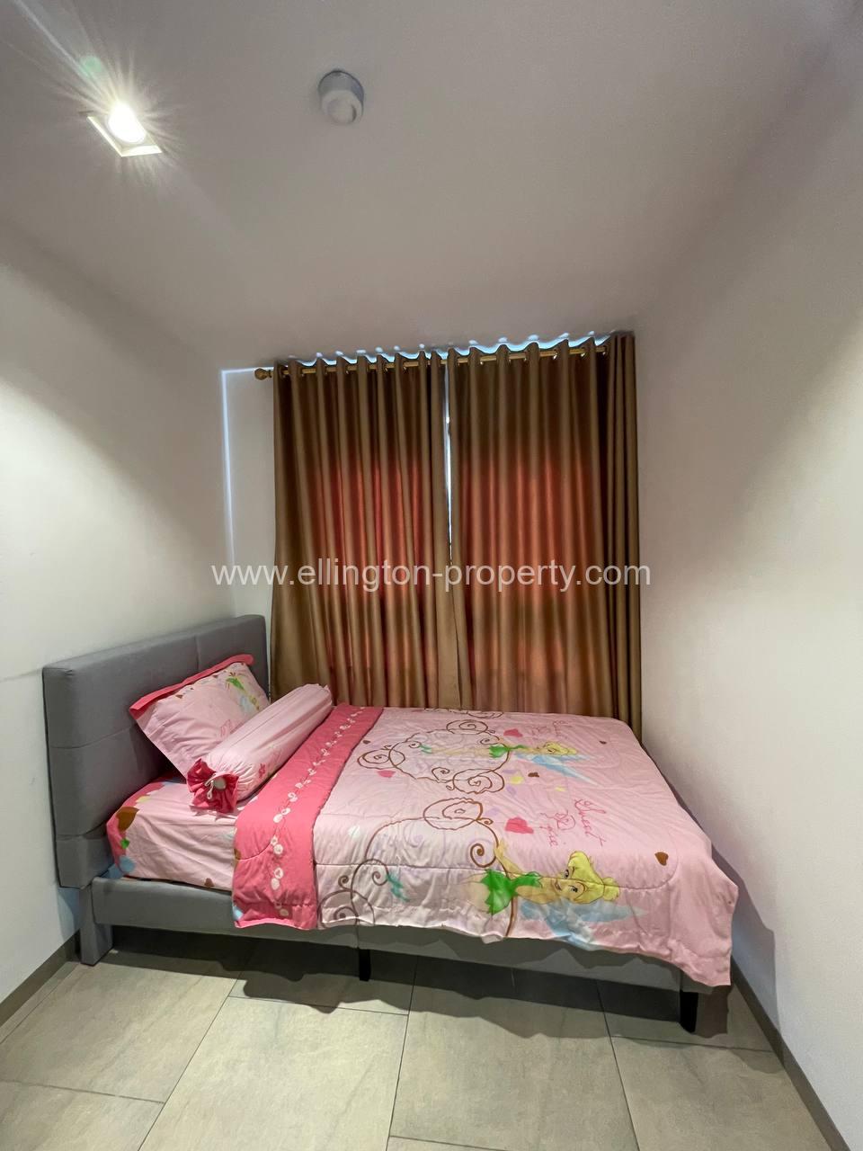 Condo For Rent Close By To Aon 3 Shopping Mall - Ellington Property