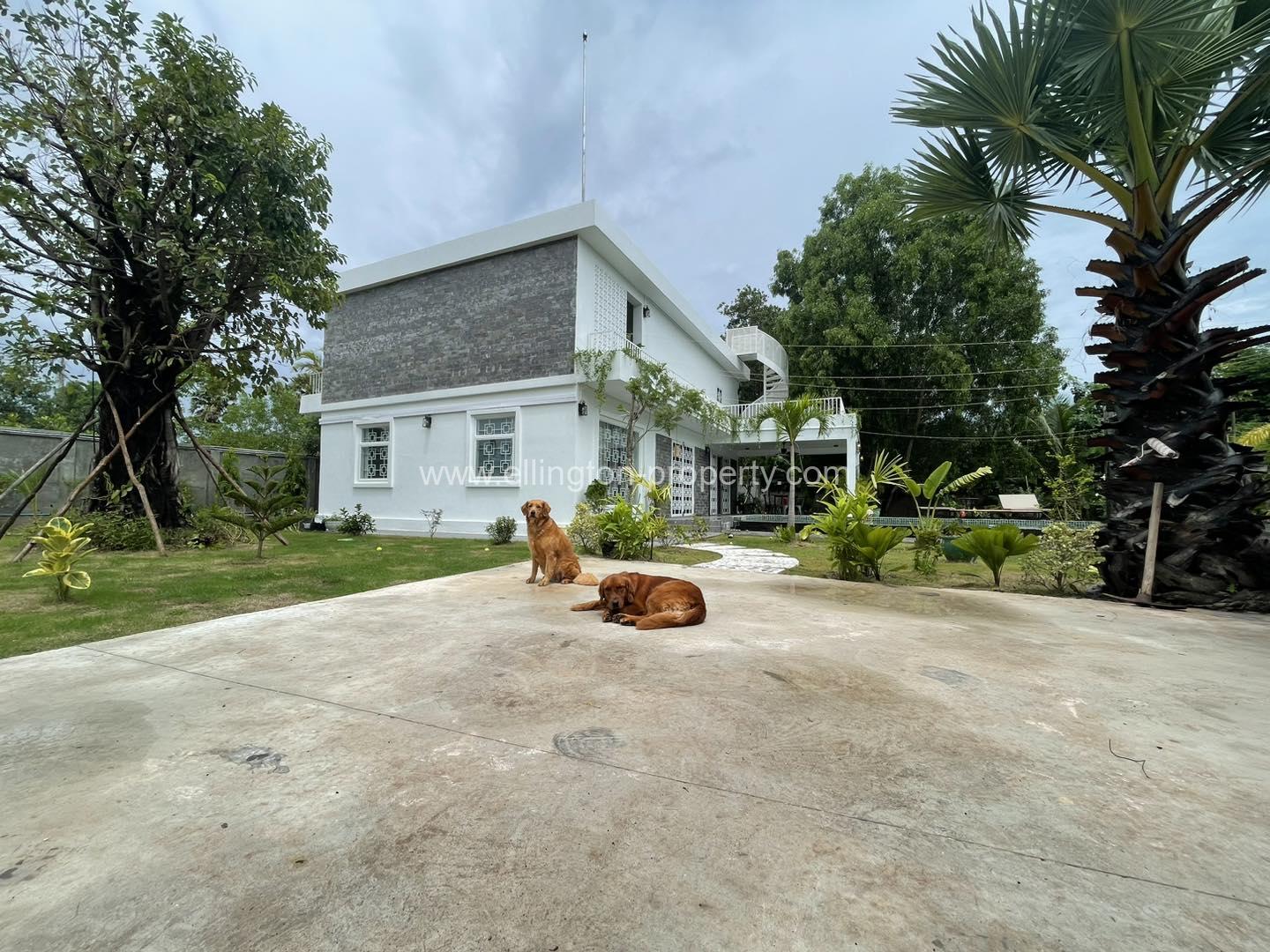 Luxury Villa For Sale In Kompot - Ellington Property