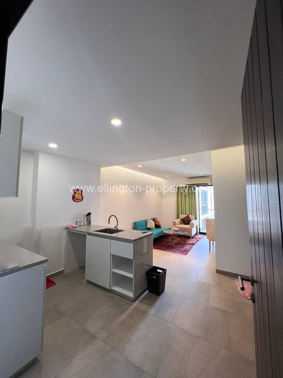 2 Bedrooms Condo For Rent Close By To Aon 3 Shopping - Ellington Property