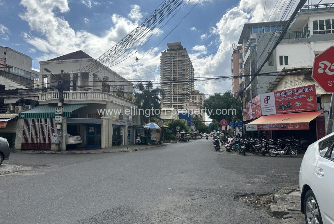 Conner Shophouse For Rent In Beong Prolit - Ellington Property