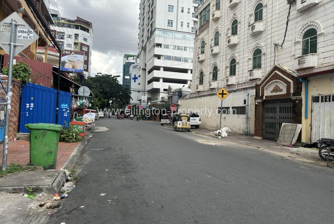 Conner Shophouse For Rent In Beong Prolit - Ellington Property