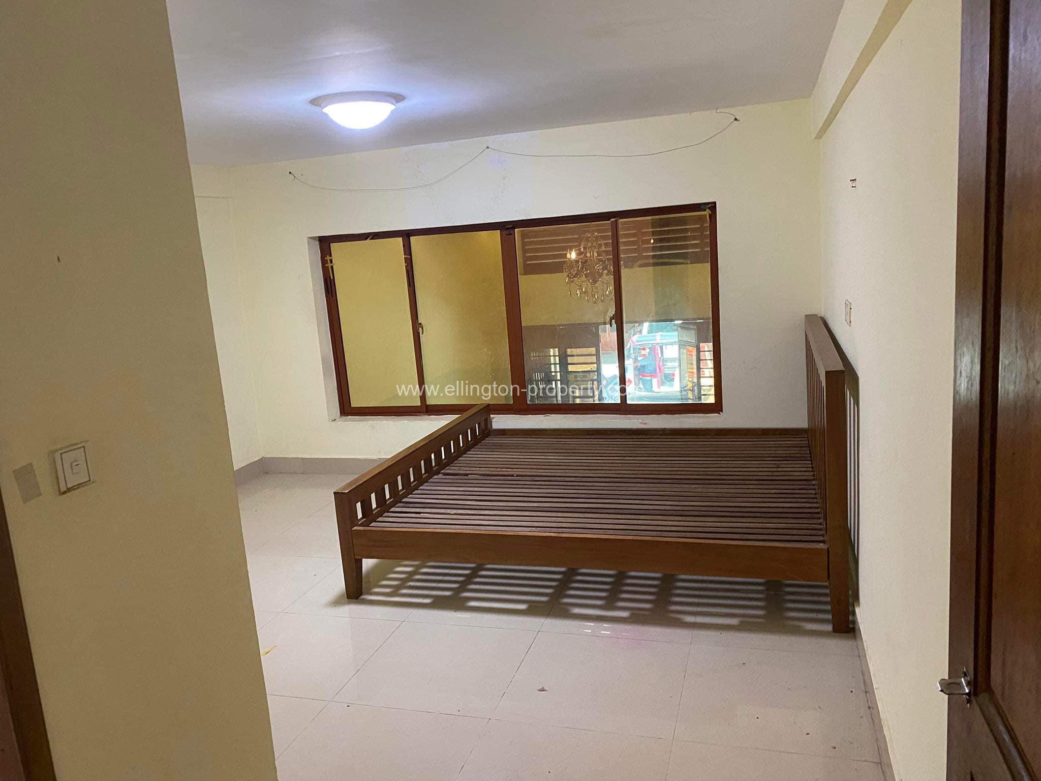 Flat House For Rent In Sen Sok Area - Ellington Property