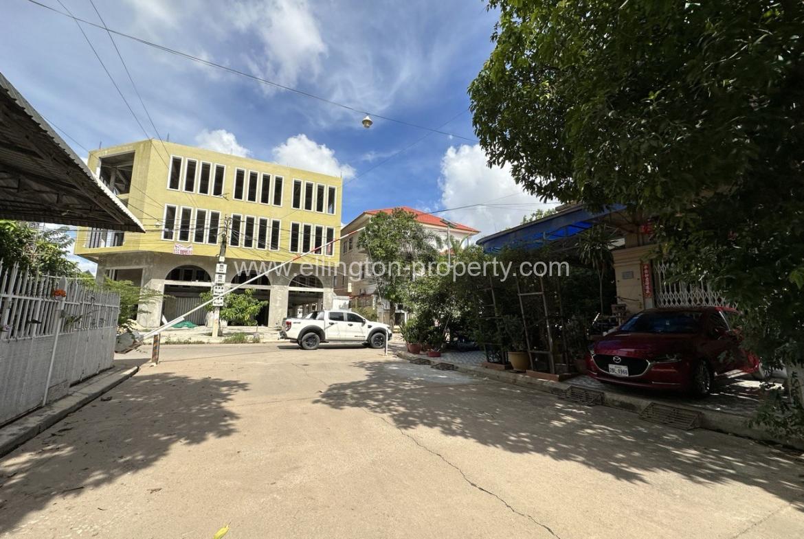 Flat House For Rent In Sen Sok Area - Ellington Property