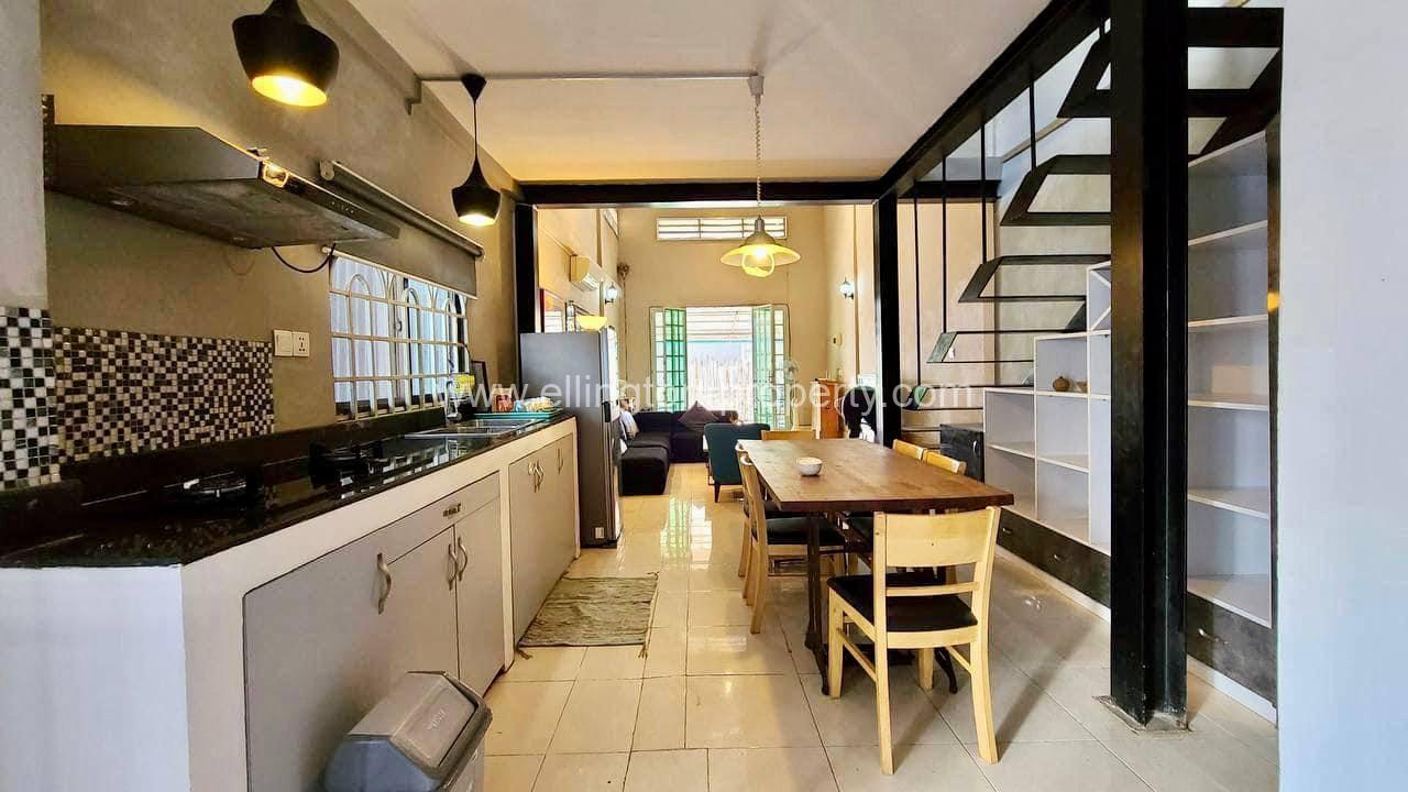 1 Bedroom Renovated Apartment For Rent In Bkk3 Area - Ellington Property