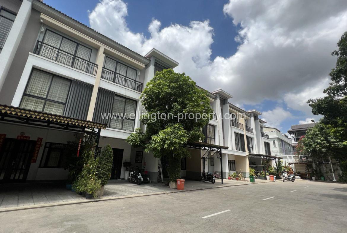 Villa For Rent In Borey Peng Huoth Boerng Snor - Ellington Property