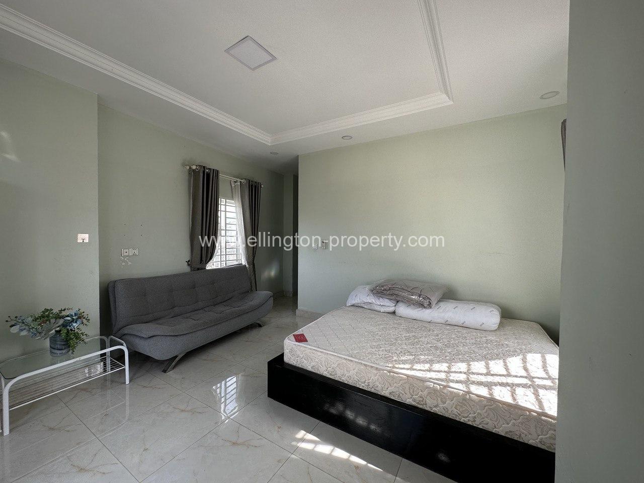 2 Bedrooms For Rent In Daun Penh Area - Ellington Property