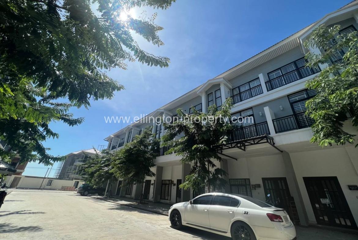 Villa For Rent In Borey Peng Huoth Boerng Snor - Ellington Property