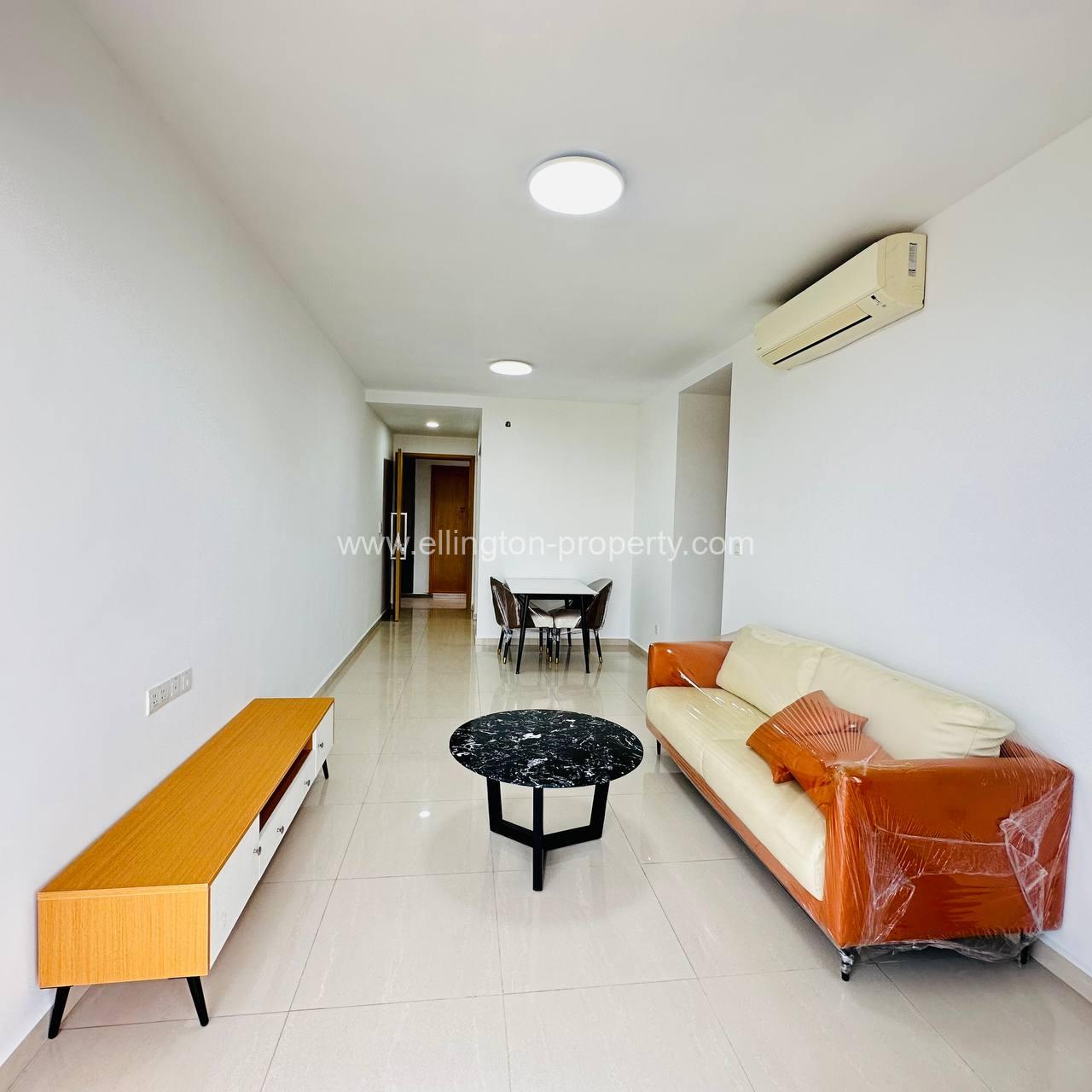 Condominium For Sale At Axis Resident - Ellington Property