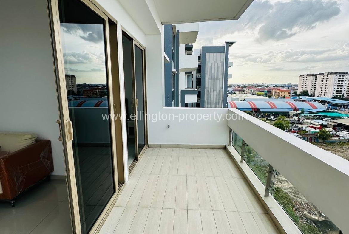 Condominium For Sale At Axis Resident - Ellington Property