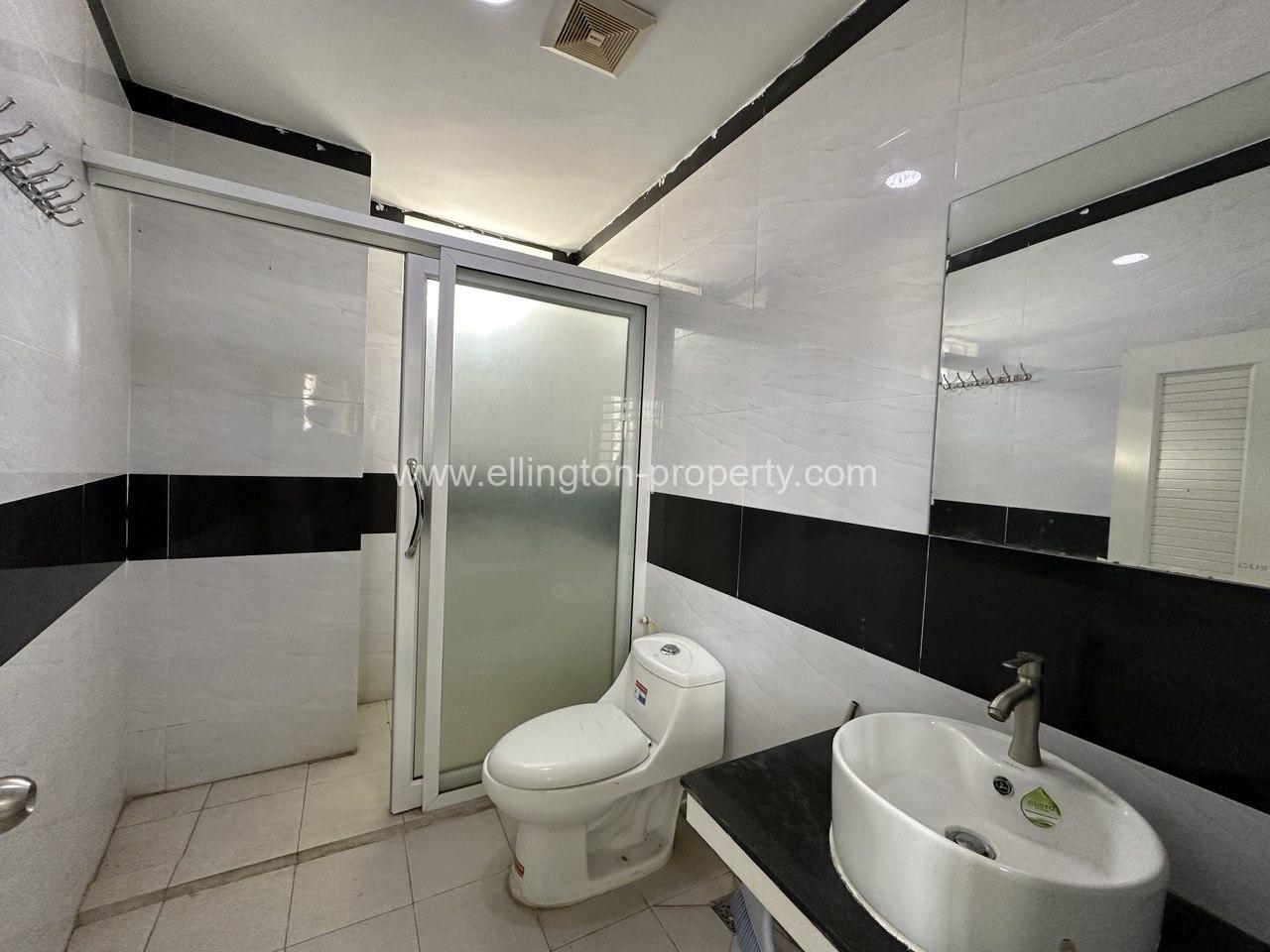 2 Bedrooms For Rent In Daun Penh Area - Ellington Property