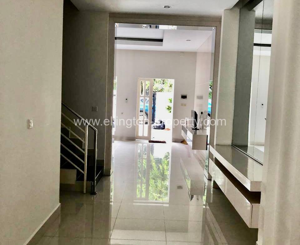 Villa For Rent In Borey Peng Huoth Boerng Snor - Ellington Property