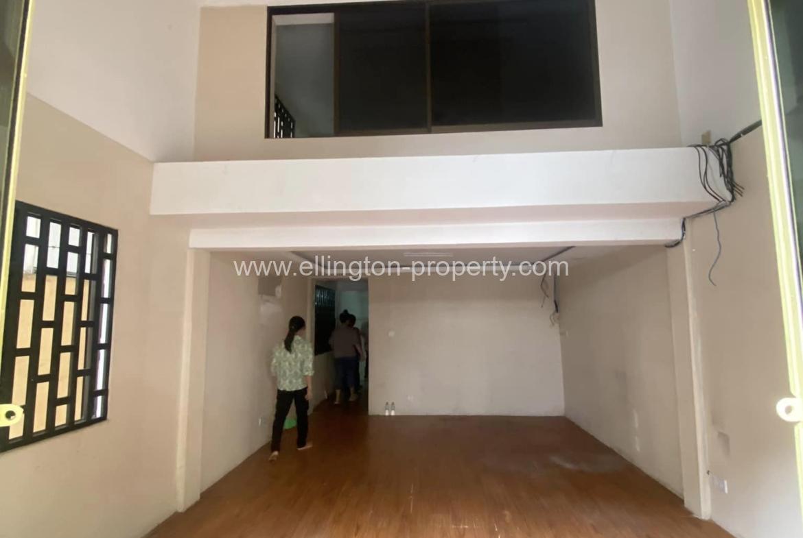 Flat House For Rent In Chamkar Morn - Ellington Property