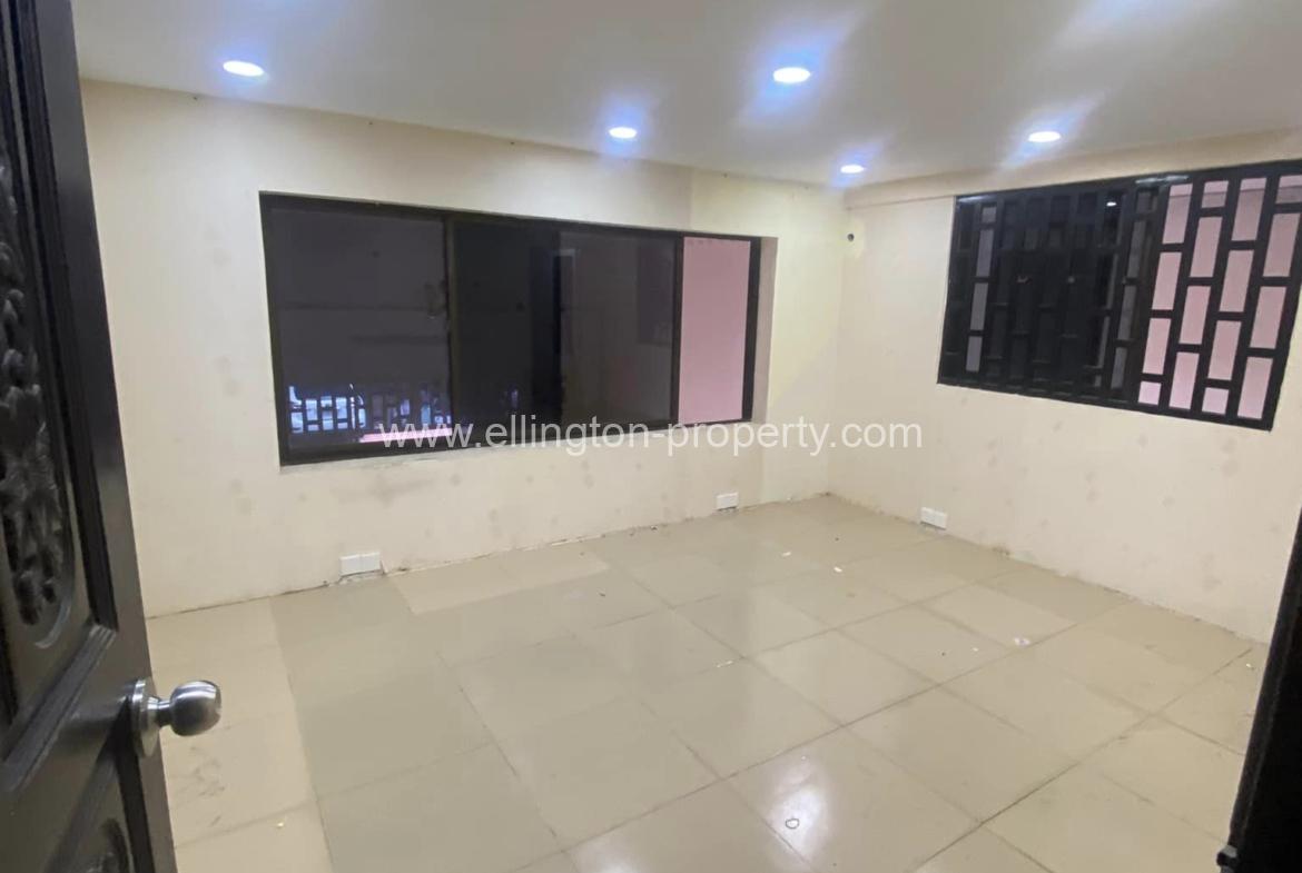 Flat House For Rent In Chamkar Morn - Ellington Property