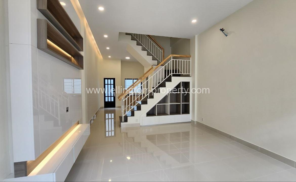 Villa For Rent In Borey Peng Huoth Boerng Snor - Ellington Property