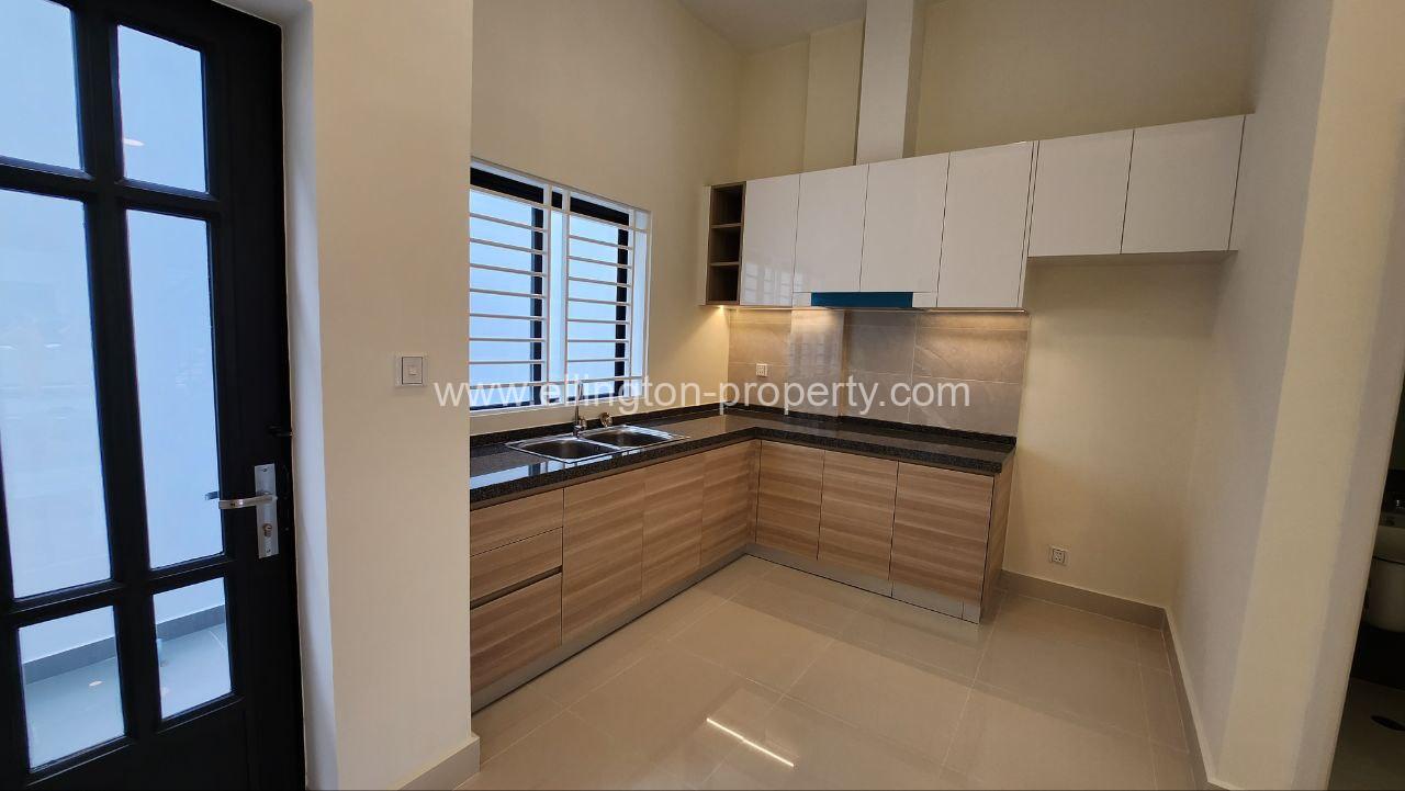 Villa For Rent In Borey Peng Huoth Boerng Snor - Ellington Property