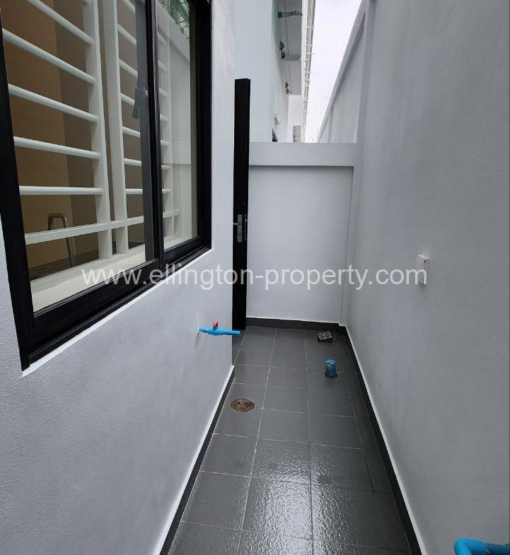 Villa For Rent In Borey Peng Huoth Boerng Snor - Ellington Property