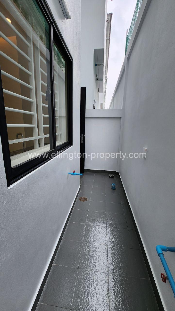 Villa For Rent In Borey Peng Huoth Boerng Snor - Ellington Property