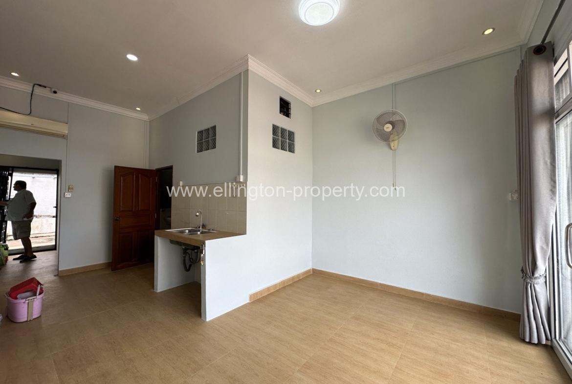 Apartment For Sale In Daun Penh Area - Ellington Property