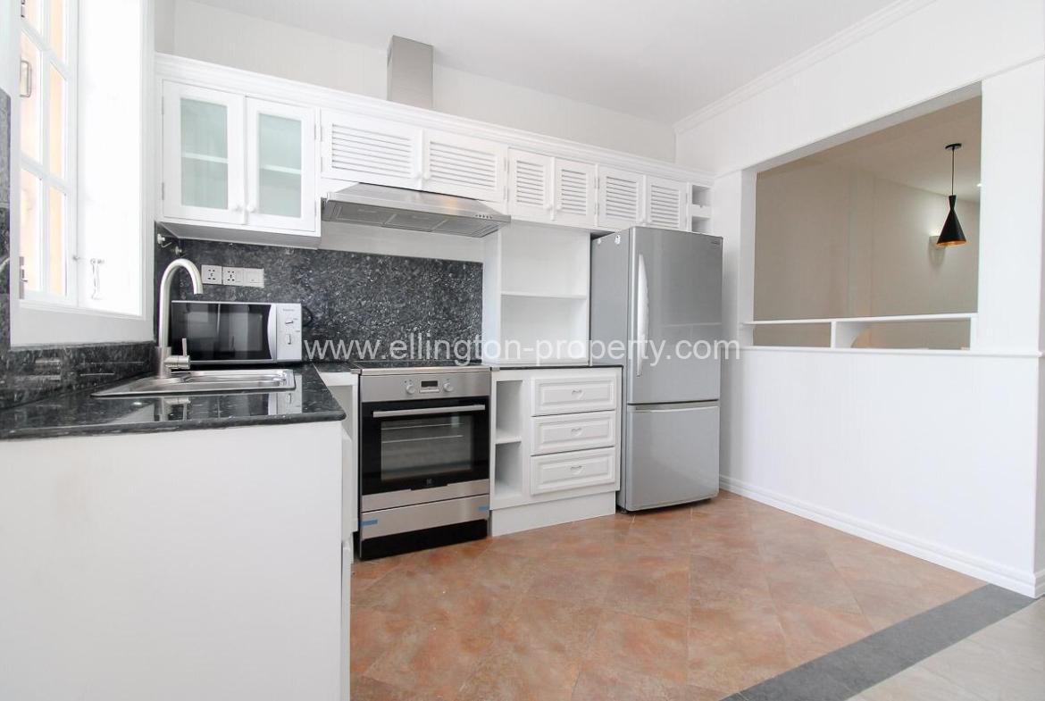 2 Bedrooms Service Apartment For Rent In Bkk1 Area - Ellington Property