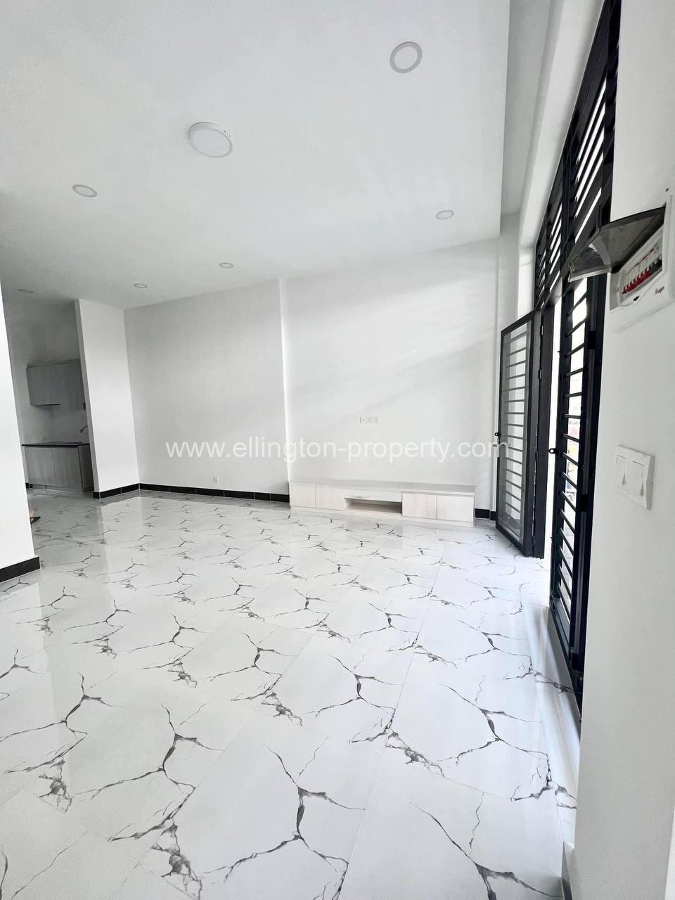 Villa For Rent In Sen Sok Area - Ellington Property