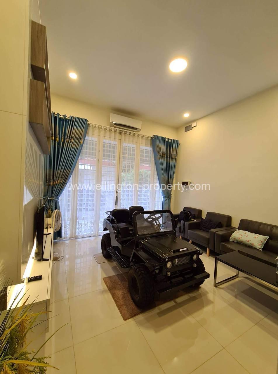 Flat House For Rent In Borey Peng Houth - Ellington Property