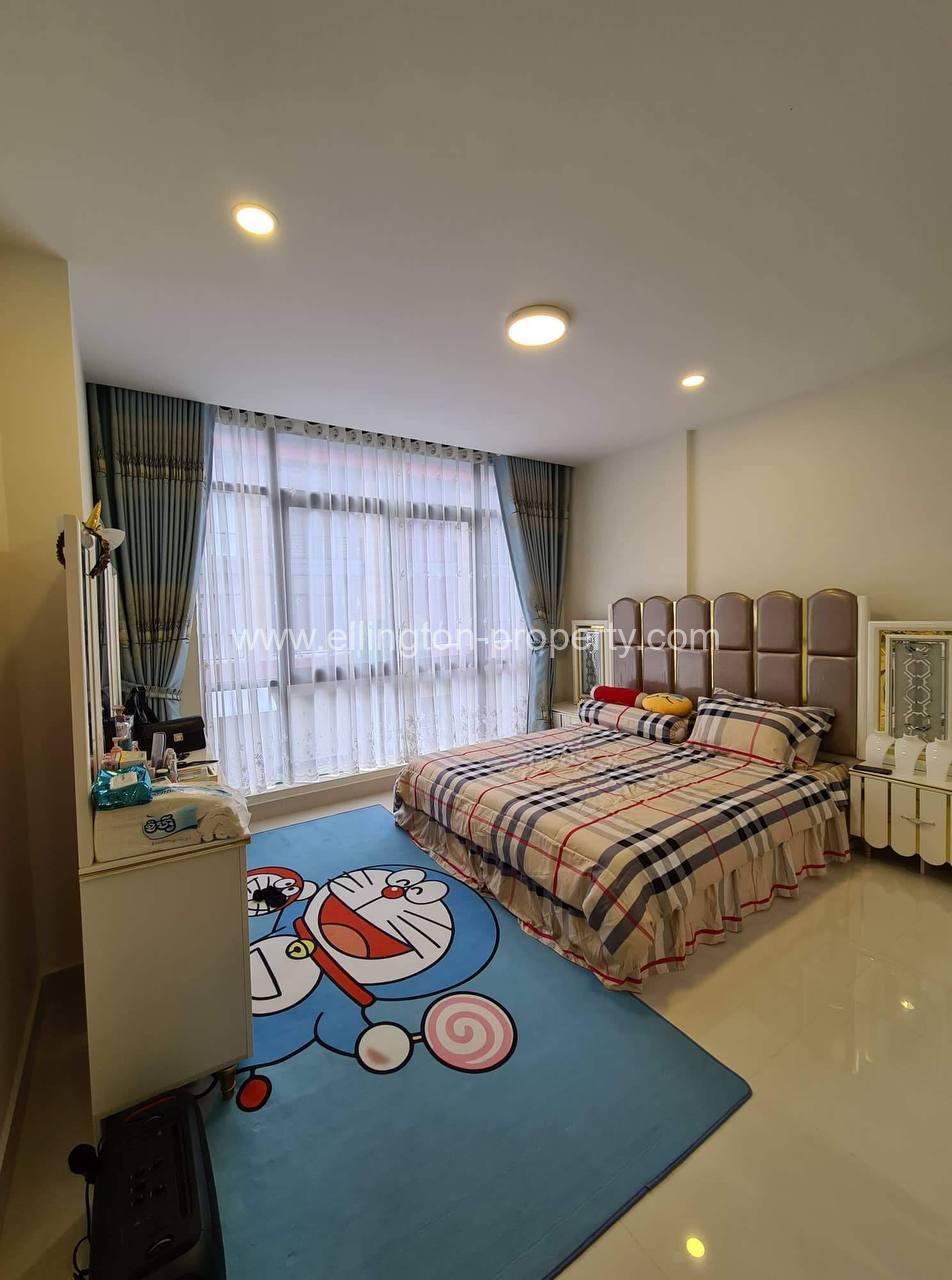 Flat House For Rent In Borey Peng Houth - Ellington Property