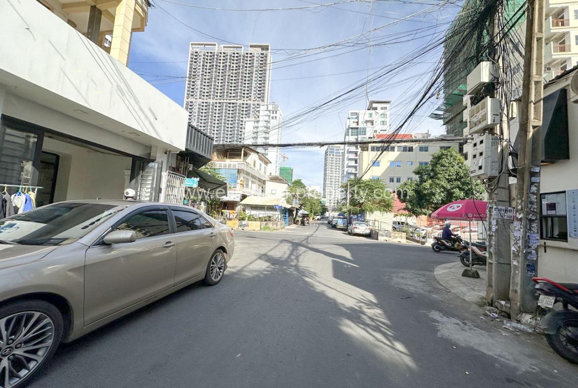 Shophouse For Rent In Bkk3 - Ellington Property