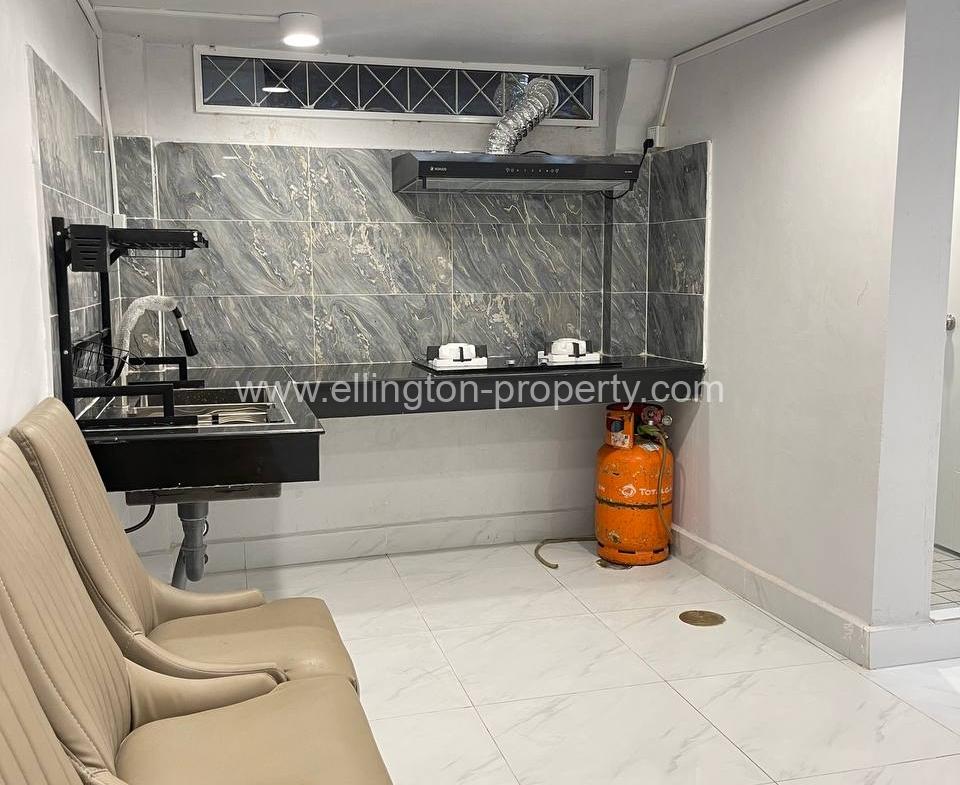 1 Bedroom Apartment For Rent In Daun Penh - Ellington Property